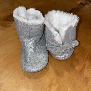 Leopard print silver baby boots